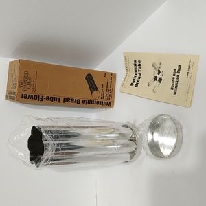 New Pampered Chef Valtrompia Bread Tube - Flower #1550